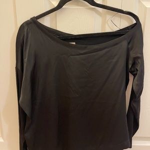 EVEREVE Chaser off the shoulder black top